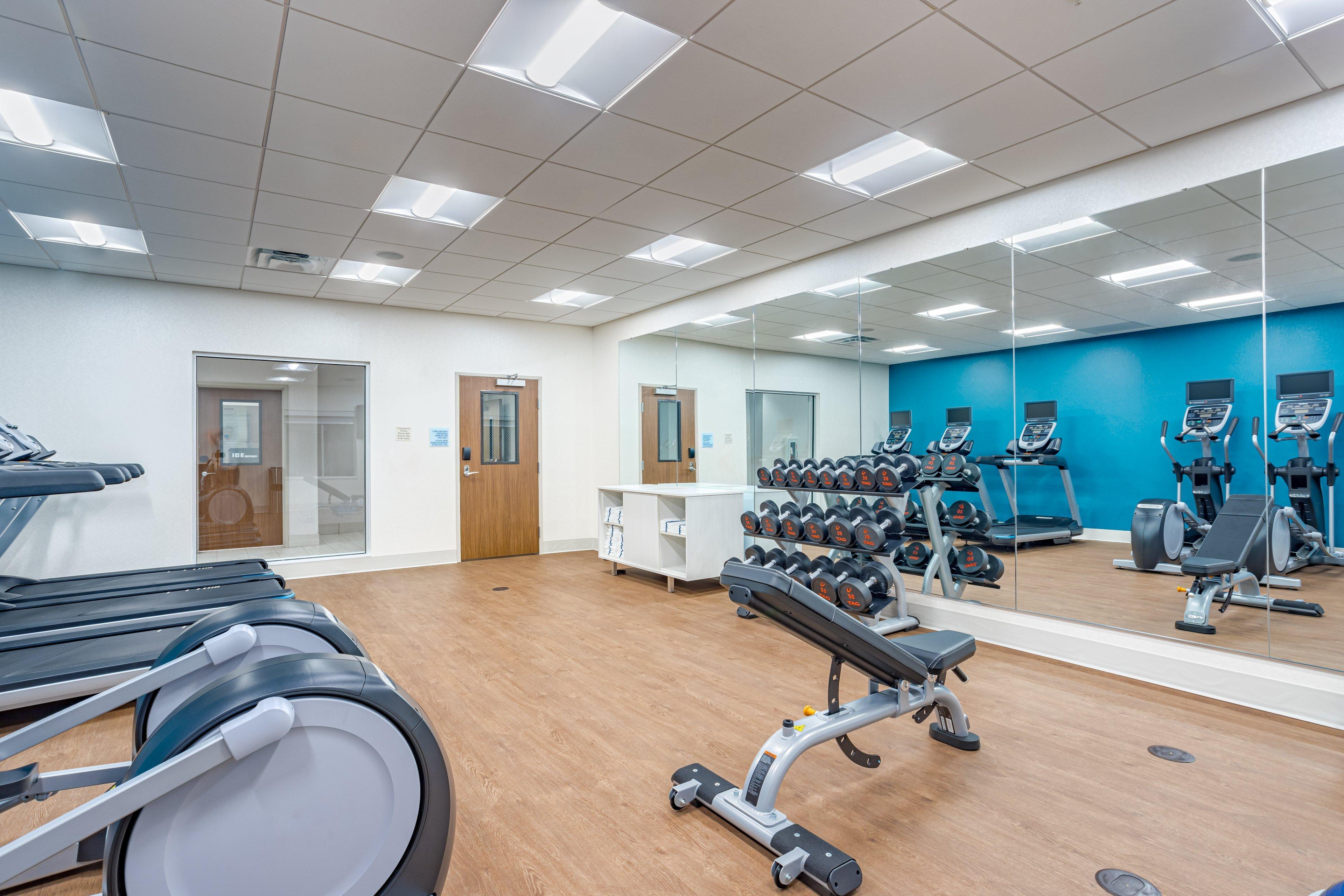 Holiday Inn Express & Suites - Elkhart North By Ihg Εξωτερικό φωτογραφία