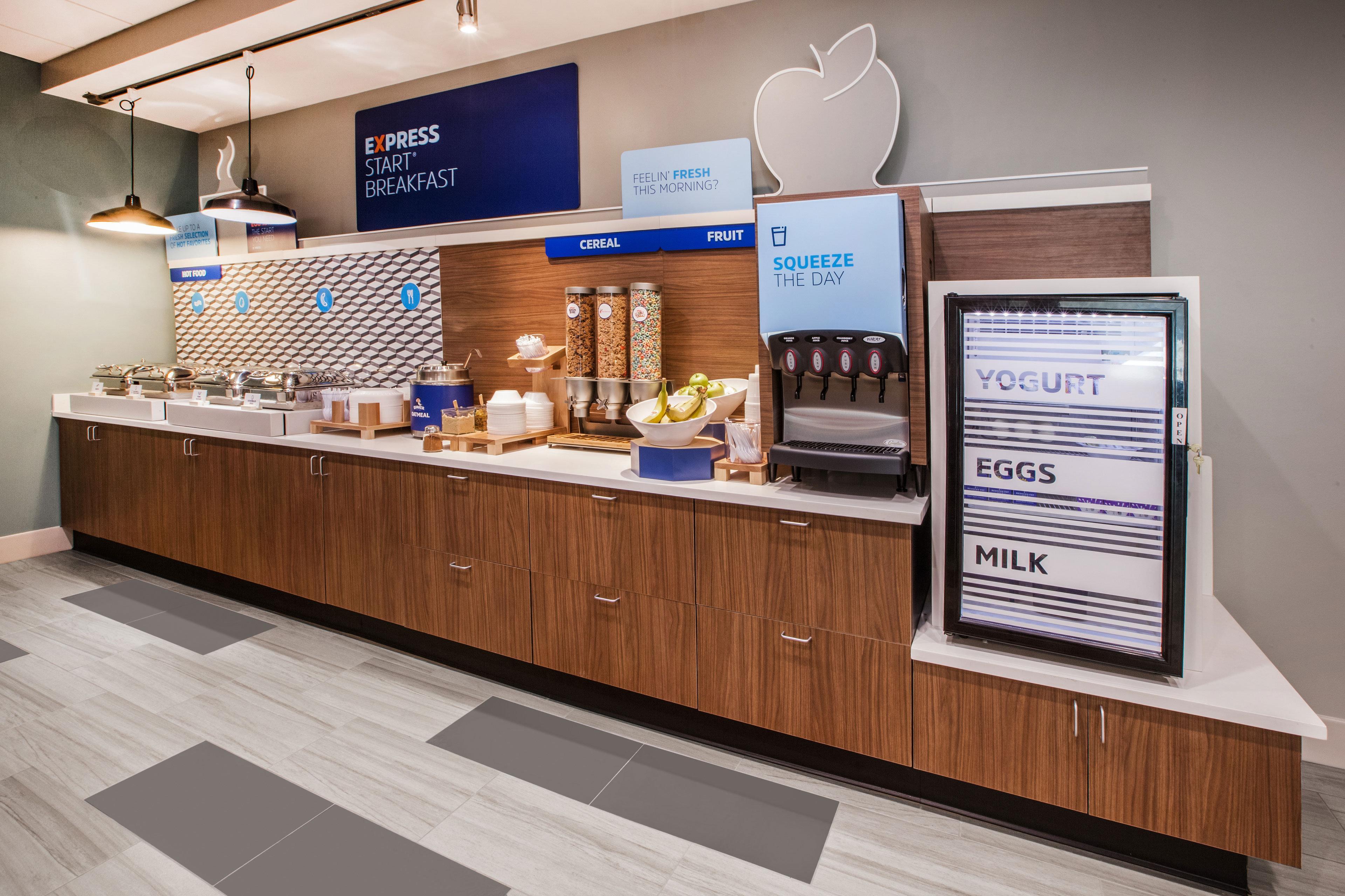 Holiday Inn Express & Suites - Elkhart North By Ihg Εξωτερικό φωτογραφία