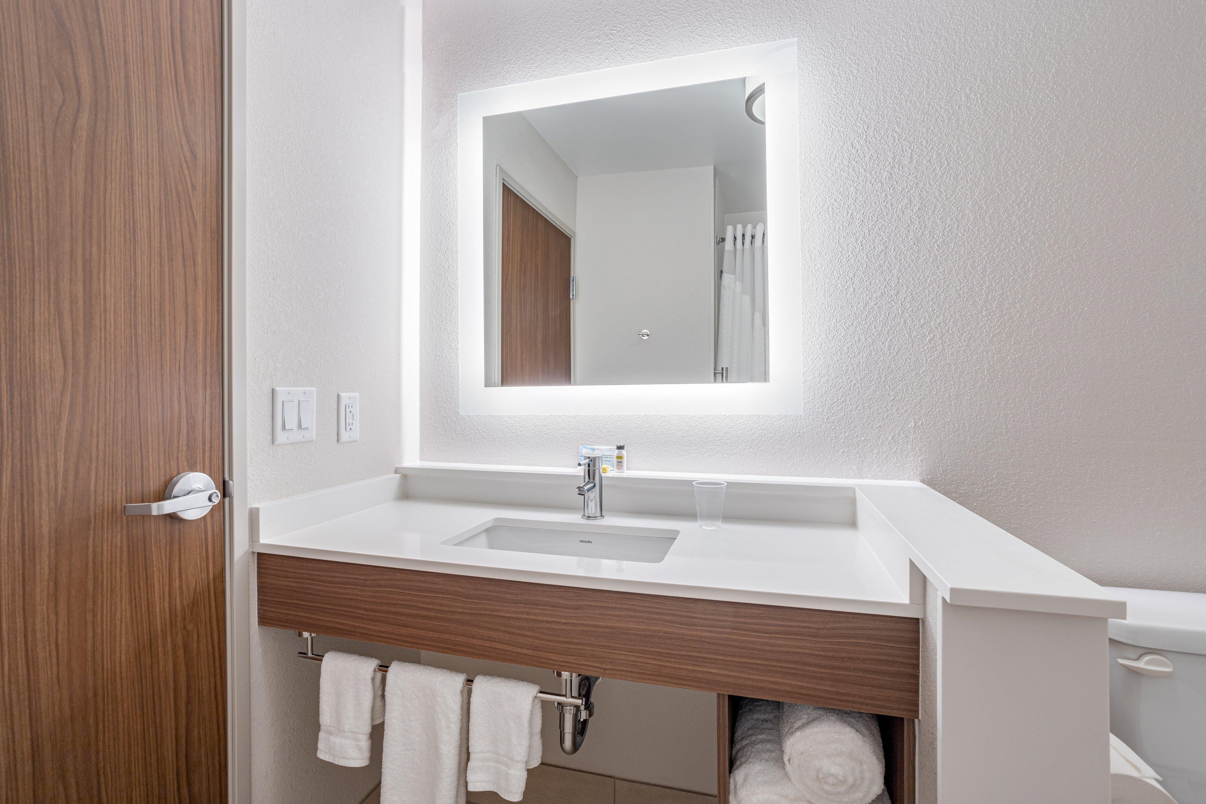 Holiday Inn Express & Suites - Elkhart North By Ihg Εξωτερικό φωτογραφία