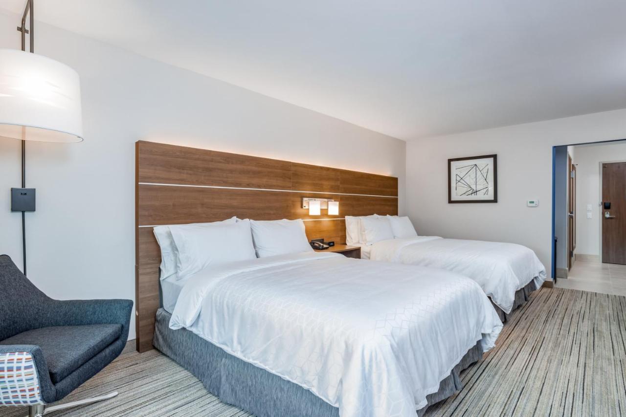 Holiday Inn Express & Suites - Elkhart North By Ihg Εξωτερικό φωτογραφία